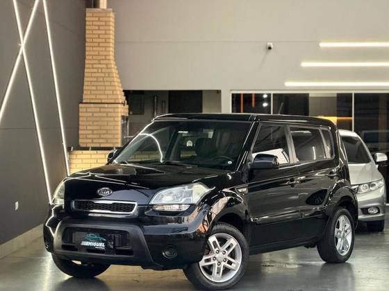 KIA SOUL 1.6 EX 16V FLEX 4P MANUAL KIA SOUL 1.6 EX 16V FLEX 4P MANUAL